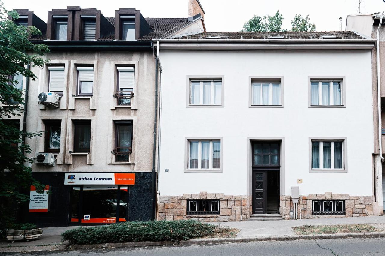 Villa Oliver Budapest Exterior photo
